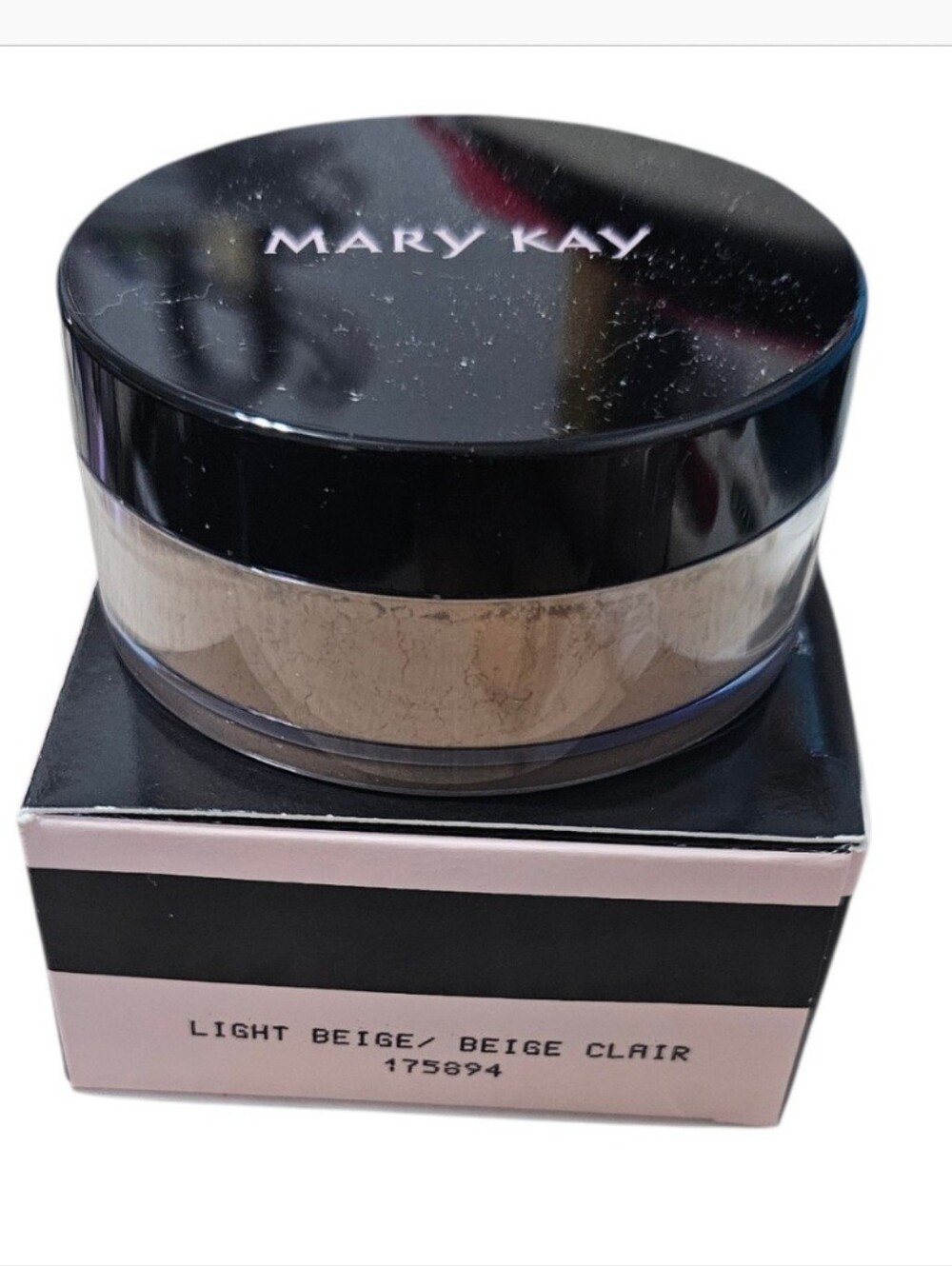 Mary Kay Silky Setting Powder Light Beige .28 oz #175894 NEW IN BOX NOS
